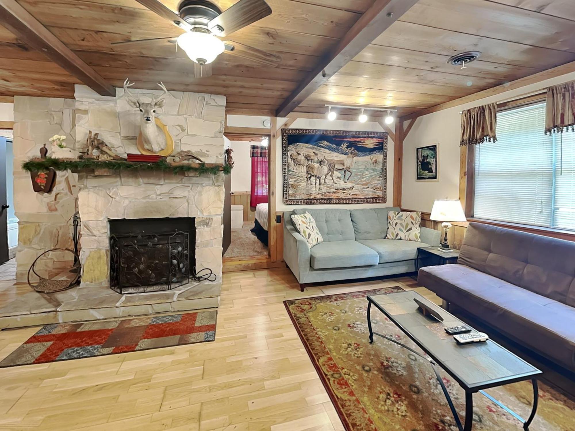 פיג'ן פורג' Stone Creek Cottage מראה חיצוני תמונה